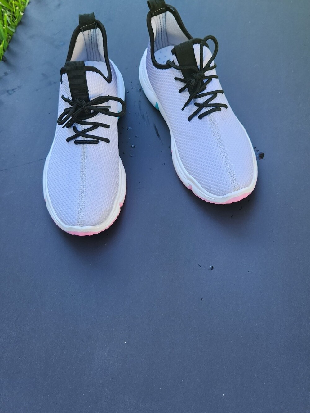 Women's Athletic Walking Shoe